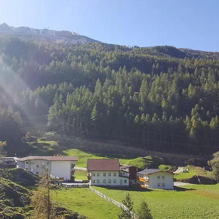 Апартаменти Anna *