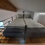 Anna Apartment